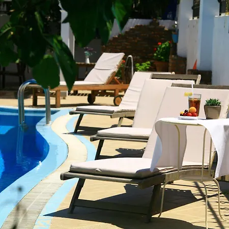 Kapya Cunda 3* Ayvalı