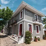 Kapya Cunda Hotel