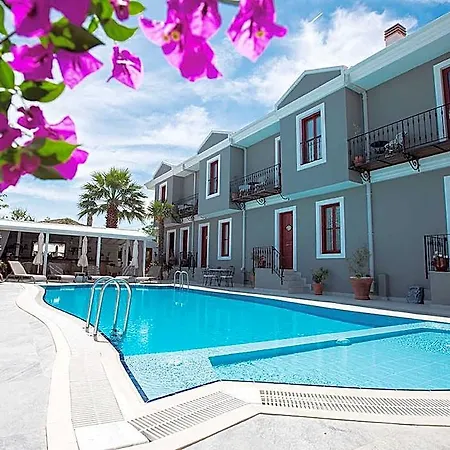 Hotel Kapya Cunda 3*