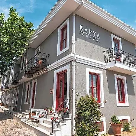 Kapya Cunda Ayvalı