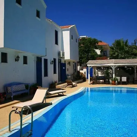 Hotel Kapya Cunda 3*